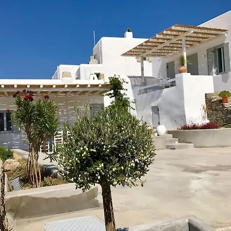 Historical Mykonian Nyaraló